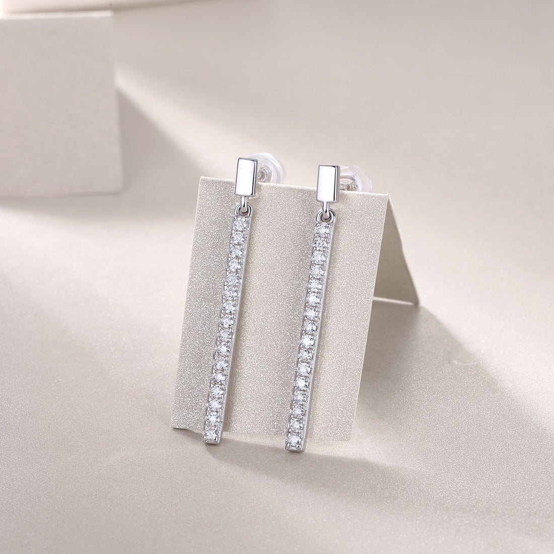 Jumping Diamond Set Moissanite Silver Earrings Luxury Fashion Diamond Earrings Stud Earrings